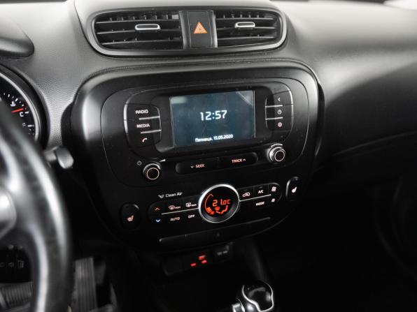 Kia Soul II Рестайлинг с пробегом 2017 года, цена 1 370 000 рублей, 142640 км, хэтчбек, Автокод Объявления