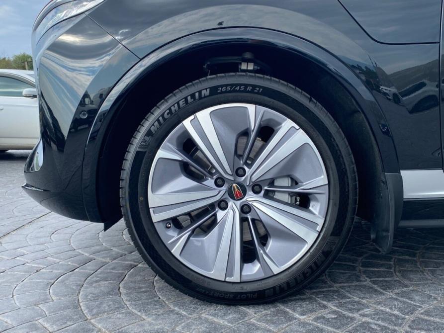 Hongqi E-HS9 Сочи  - изображение 7