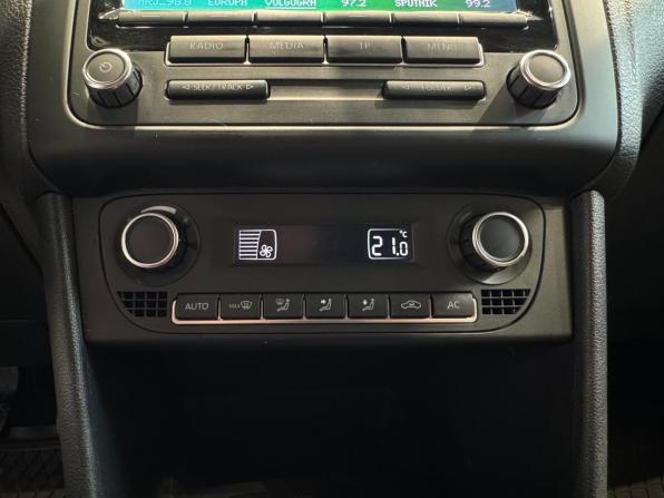 Volkswagen Polo V с пробегом 2011 года, цена 960 000 рублей, 182422 км, седан, Автокод Объявления