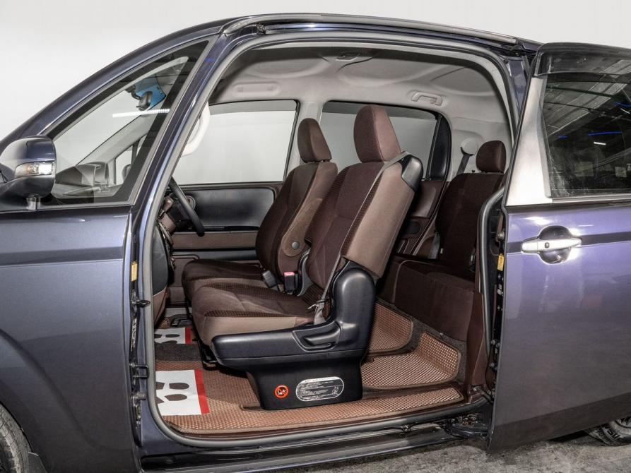 Toyota Spade Иркутск  - изображение 8