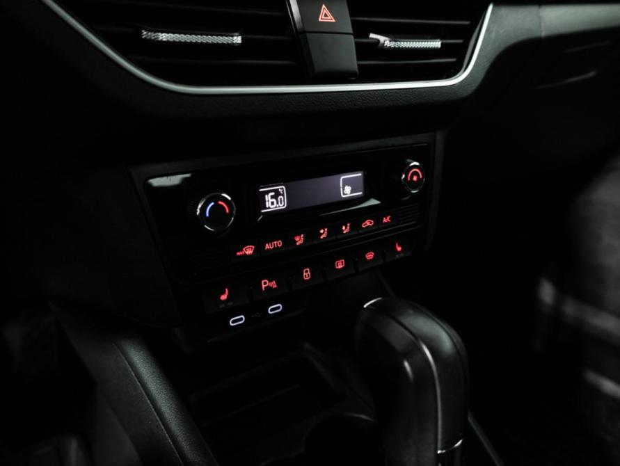 Volkswagen Polo VI Санкт-Петербург  - изображение 16
