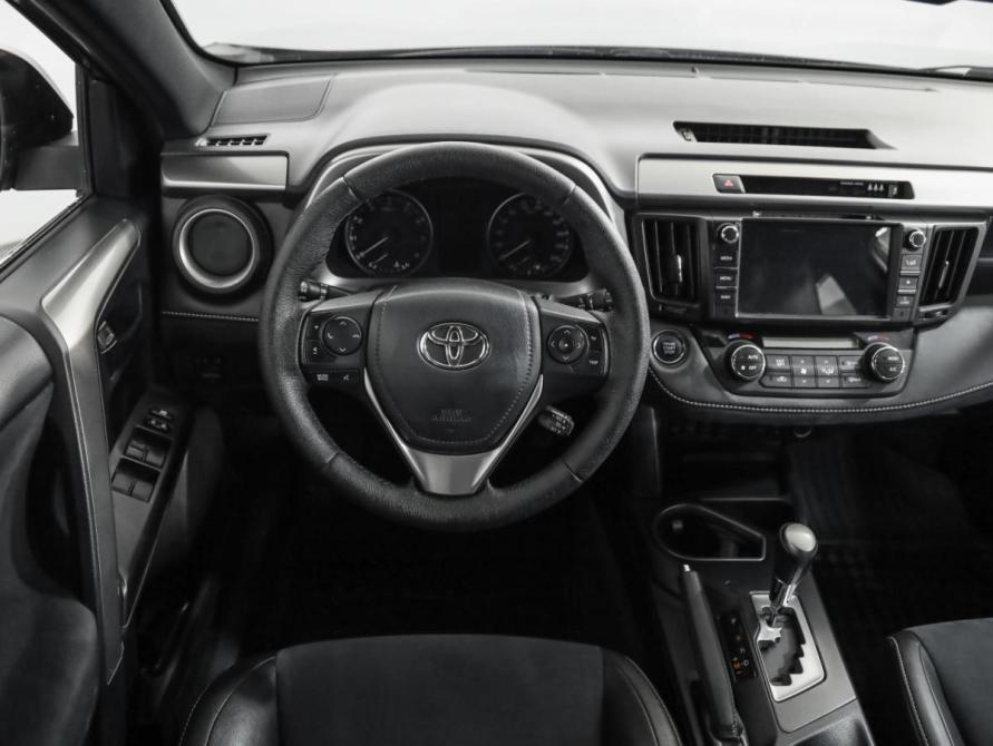 Toyota RAV4 IV (XA40) Рестайлинг Санкт-Петербург  - изображение 12