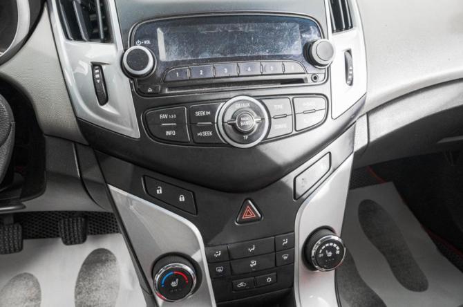 Chevrolet Cruze I с пробегом 2012 года, цена 759 000 рублей, 172000 км, хэтчбек, Автокод Объявления
