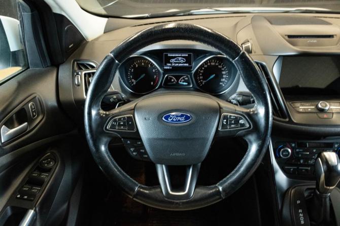 Ford Kuga II Рестайлинг с пробегом 2017 года, цена 1 459 000 рублей, 134242 км, внедорожник, Автокод Объявления