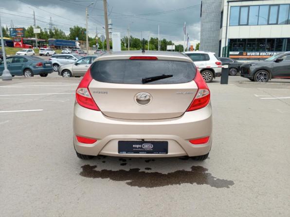 Hyundai Solaris I с пробегом 2013 года, цена 520 000 рублей, 254438 км, хэтчбек, Автокод Объявления