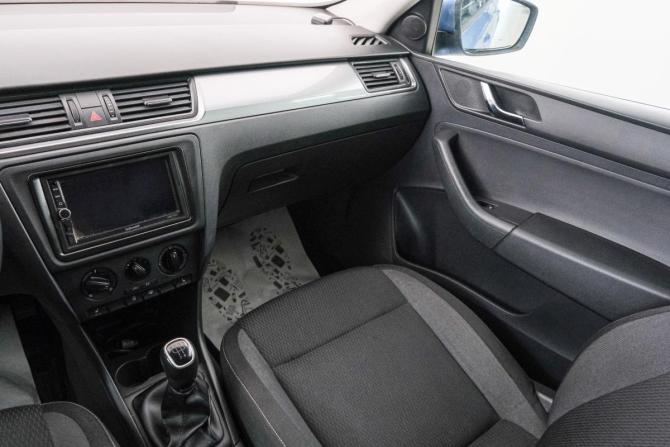Skoda Rapid I с пробегом 2014 года, цена 749 000 рублей, 275050 км, лифтбек, Автокод Объявления