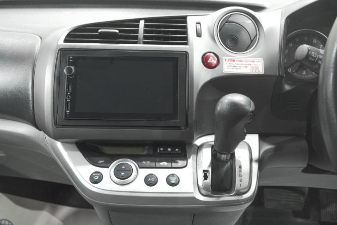 Honda Stream II Рестайлинг с пробегом 2012 года, цена 1 129 000 рублей, 186000 км, компактвэн, Автокод Объявления