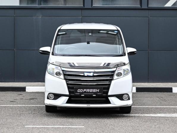 Toyota Noah III (R80) с пробегом 2014 года, цена 1 849 000 рублей, 268897 км, минивэн, Автокод Объявления