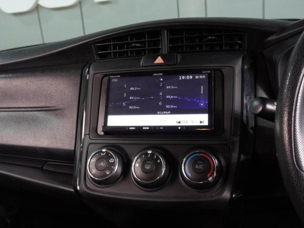 Toyota Corolla XI (E160 E170) Рестайлинг 2 с пробегом 2020 года, цена 1 369 000 рублей, 130155 км, седан, Автокод Объявления