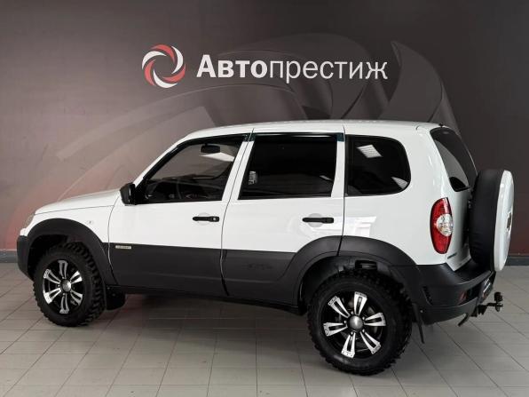 Chevrolet Niva I Рестайлинг с пробегом 2015 года, цена 560 000 рублей, 88000 км, внедорожник, Автокод Объявления