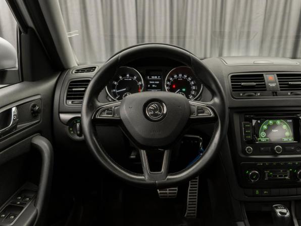 Skoda Yeti I Рестайлинг с пробегом 2014 года, цена 1 200 000 рублей, 187106 км, внедорожник, Автокод Объявления