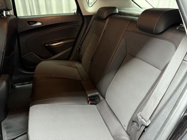 Opel Astra J с пробегом 2012 года, цена 699 000 рублей, 153826 км, хэтчбек, Автокод Объявления