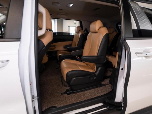 Kia Carnival III с пробегом 2021 года, цена 3 800 000 рублей, 62100 км, минивэн, Автокод Объявления