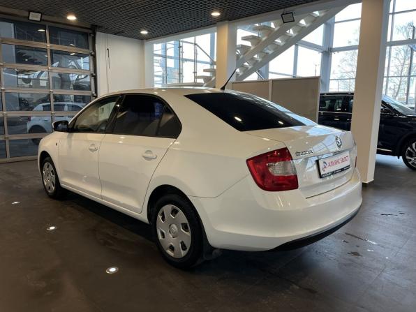 Skoda Rapid I с пробегом 2014 года, цена 597 000 рублей, 317295 км, лифтбек, Автокод Объявления