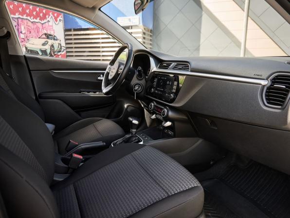 Kia Rio IV Рестайлинг с пробегом 2020 года, цена 1 774 000 рублей, 78981 км, седан, Автокод Объявления