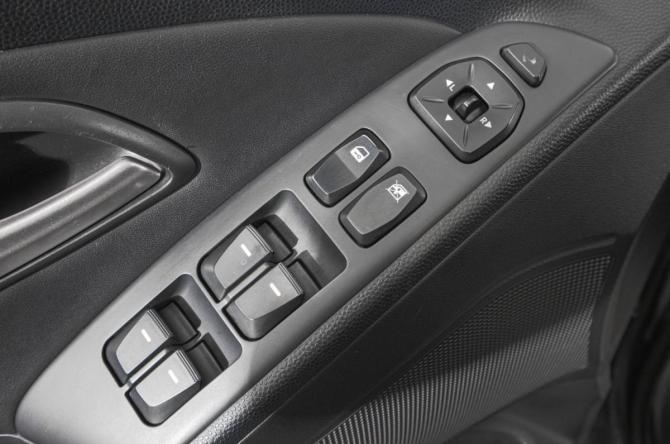 Hyundai ix35 I Рестайлинг с пробегом 2013 года, цена 1 499 000 рублей, 132000 км, внедорожник, Автокод Объявления