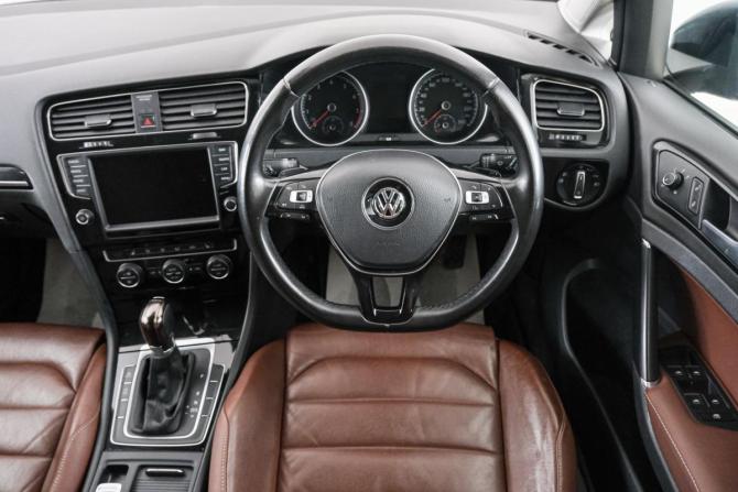 Volkswagen Golf VII с пробегом 2013 года, цена 1 249 000 рублей, 120000 км, хэтчбек, Автокод Объявления