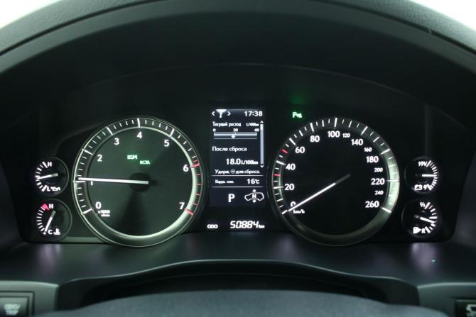 Lexus LX III Рестайлинг 2 с пробегом 2019 года, цена 11 500 000 рублей, 50884 км, внедорожник, Автокод Объявления