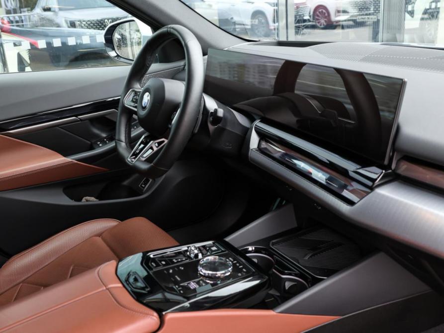 BMW 5 серии VIII (G60/G61/G68) Москва  - изображение 12