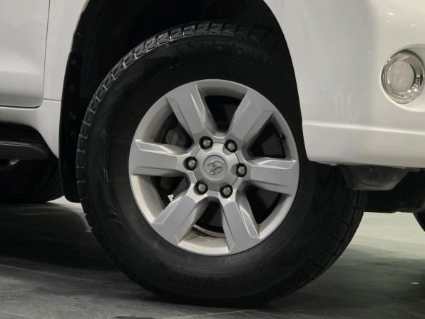 Toyota Land Cruiser Prado 150 Series Рестайлинг 1 с пробегом 2014 года, цена 3 250 000 рублей, 229534 км, внедорожник, Автокод Объявления