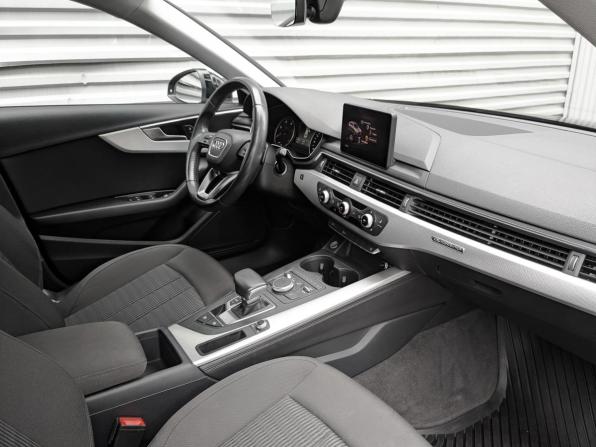 Audi A4 V (B9) с пробегом 2018 года, цена 3 040 000 рублей, 90059 км, универсал, Автокод Объявления