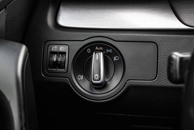 Volkswagen Passat B7 с пробегом 2011 года, цена 1 049 000 рублей, 228502 км, седан, Автокод Объявления