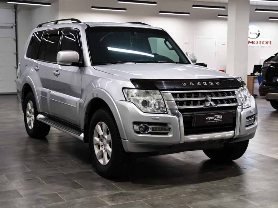 Mitsubishi Pajero IV Рестайлинг 1 Калуга  - изображение 3