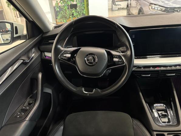 Skoda Octavia IV (A8) с пробегом 2021 года, цена 2 259 000 рублей, 58800 км, лифтбек, Автокод Объявления