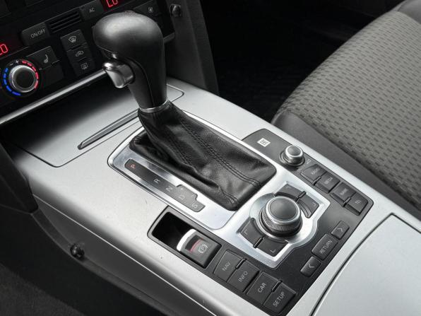 Audi A6 III (C6) Рестайлинг с пробегом 2009 года, цена 800 000 рублей, 232260 км, седан, Автокод Объявления