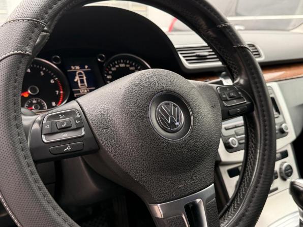 Volkswagen Passat B7 с пробегом 2012 года, цена 875 000 рублей, 259404 км, седан, Автокод Объявления