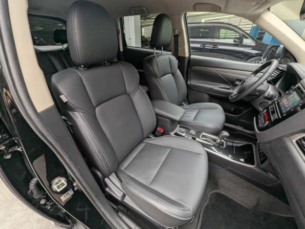 Mitsubishi Outlander III Рестайлинг 3 с пробегом 2020 года, цена 2 345 000 рублей, 120187 км, внедорожник, Автокод Объявления