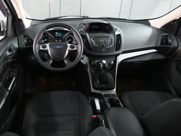 Ford Kuga II с пробегом 2015 года, цена 1 375 000 рублей, 237247 км, внедорожник, Автокод Объявления
