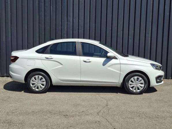 Lada (ВАЗ) Vesta I Рестайлинг (NG) с пробегом 2024 года, цена 1 165 000 рублей, 28000 км, седан, Автокод Объявления