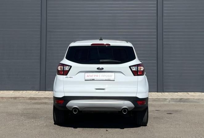 Ford Kuga II Рестайлинг с пробегом 2018 года, цена 1 685 000 рублей, 124000 км, внедорожник, Автокод Объявления