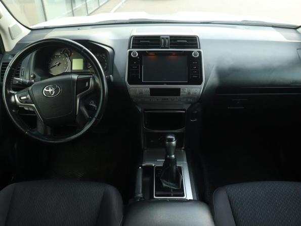 Toyota Land Cruiser Prado 150 Series Рестайлинг 2 с пробегом 2019 года, цена 4 290 000 рублей, 149845 км, внедорожник, Автокод Объявления