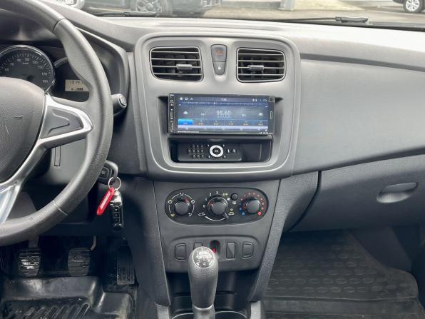 Renault Logan II Рестайлинг с пробегом 2018 года, цена 699 000 рублей, 131410 км, седан, Автокод Объявления