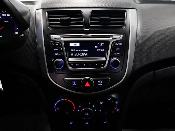 Hyundai Solaris I Рестайлинг с пробегом 2016 года, цена 765 000 рублей, 225493 км, хэтчбек, Автокод Объявления