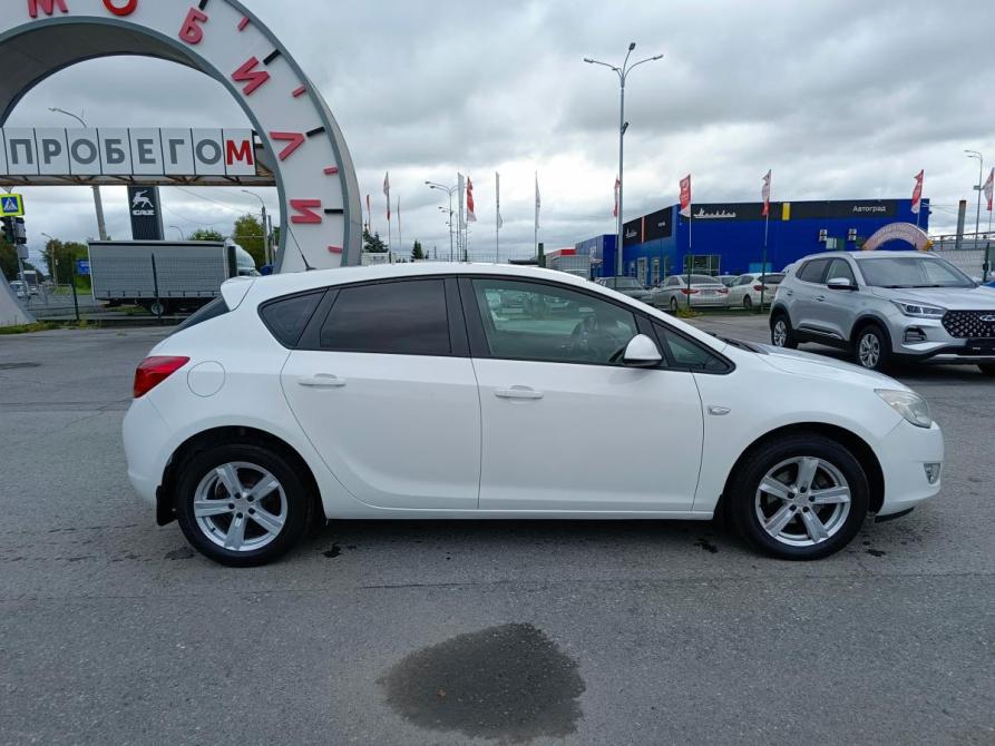 Opel Astra J Рестайлинг Тюмень  - изображение 8
