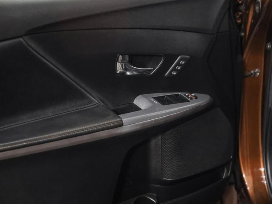 Toyota Venza I Рестайлинг Санкт-Петербург  - изображение 18