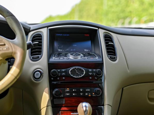 Infiniti QX50 I с пробегом 2014 года, цена 1 600 000 рублей, 180611 км, внедорожник, Автокод Объявления