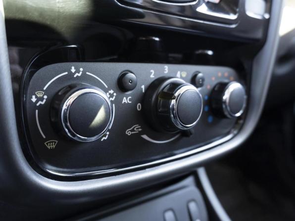Renault Duster I с пробегом 2014 года, цена 899 000 рублей, 167230 км, внедорожник, Автокод Объявления