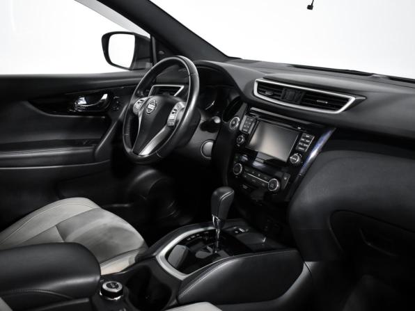 Nissan Qashqai II с пробегом 2017 года, цена 1 839 000 рублей, 71100 км, внедорожник, Автокод Объявления