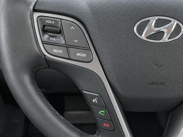 Hyundai Santa Fe III Рестайлинг с пробегом 2016 года, цена 1 969 000 рублей, 213438 км, внедорожник, Автокод Объявления