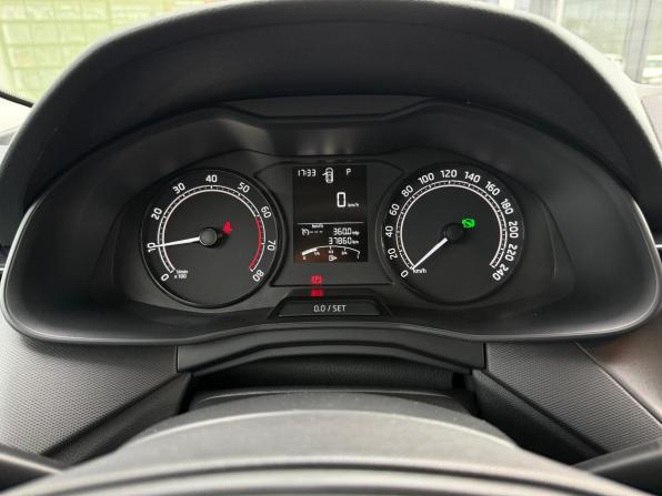 Skoda Rapid II с пробегом 2021 года, цена 1 810 000 рублей, 37860 км, лифтбек, Автокод Объявления