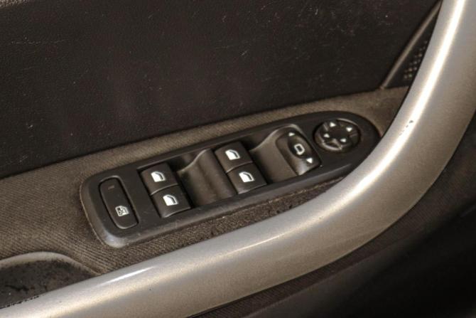 Peugeot 408 I с пробегом 2013 года, цена 659 000 рублей, 181000 км, седан, Автокод Объявления