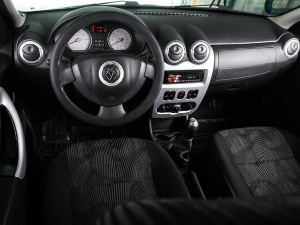 Renault Logan I Рестайлинг с пробегом 2011 года, цена 549 000 рублей, 146955 км, седан, Автокод Объявления