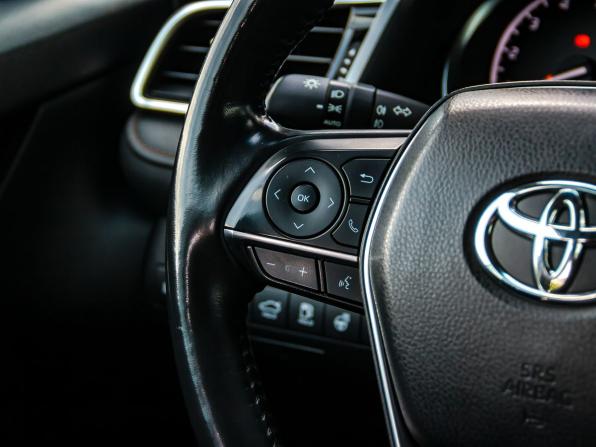 Toyota Camry VIII (XV70) с пробегом 2020 года, цена 2 470 000 рублей, 123562 км, седан, Автокод Объявления