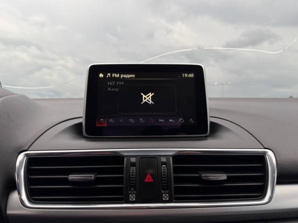 Mazda 3 III (BM) с пробегом 2013 года, цена 1 025 000 рублей, 211885 км, седан, Автокод Объявления