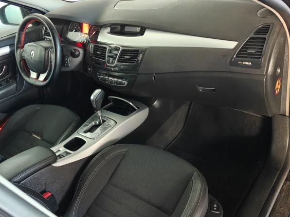Renault Laguna III с пробегом 2008 года, цена 690 000 рублей, 558612 км, лифтбек, Автокод Объявления
