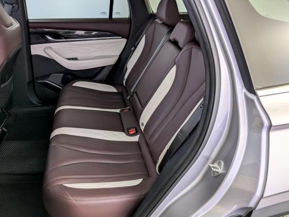 Geely Monjaro I с пробегом 2023 года, цена 3 200 000 рублей, 44571 км, внедорожник, Автокод Объявления